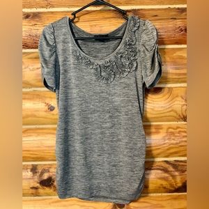 AGB Short Sleeve Heather Grey Top Blouse Ruffle Details Ruched Sleeves Medium